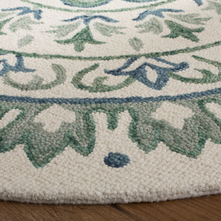 Safavieh Novelty 607 Ivory/Teal Area Rug Detail