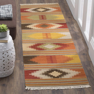 Safavieh Kilim NVK177 Red/Multi Area Rug Room Scene Feature