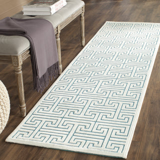 Safavieh Paradise PAR641A Ivory/Turquoise Area Rug 