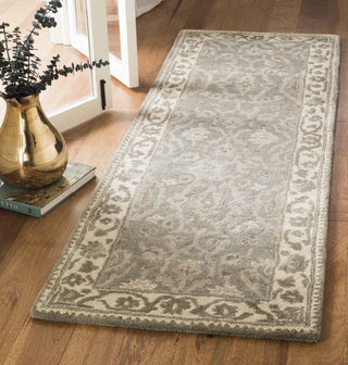 Safavieh Royalty 993 Grey/Cream Area Rug Room Scene Feature