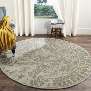 Safavieh Rvt-Restoration Vintage Restoration 103 Light Sage Area Rug Room Scene Feature