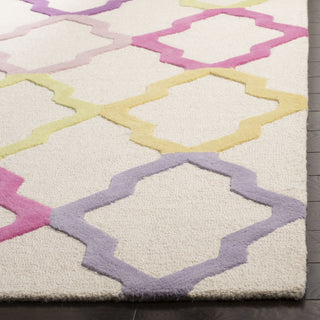 Safavieh Kids 102 Ivory/Multi Area Rug Detail