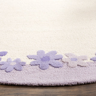 Safavieh Kids Sfk357 Ivory/Lavander Area Rug Detail