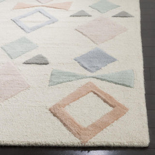 Safavieh Kids 901 Ivory/Multi Area Rug Detail