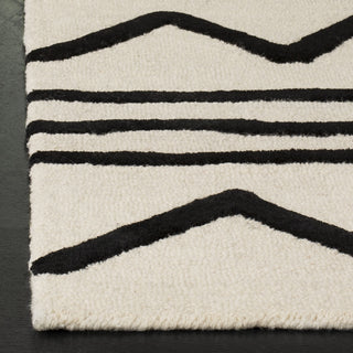 Safavieh Kids 907 Zigzag Ivory/Black Area Rug Detail