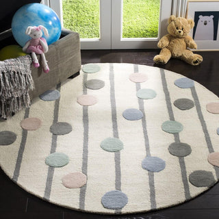 Safavieh Kids 909 Confetti Ivory/Multi Area Rug Room Scene