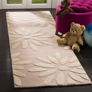 Safavieh Kids 914 Daisy Pink/Ivory Area Rug Room Scene