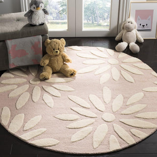 Safavieh Kids 914 Daisy Pink/Ivory Area Rug Room Scene