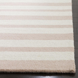 Safavieh Kids 915 Stripe Pink/Ivory Area Rug Detail