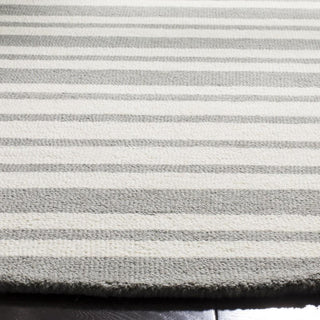 Safavieh Kids 917 Barcode Grey/Multi Area Rug Detail