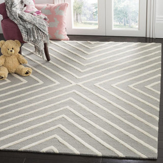 Safavieh Kids 920 X Pattern Grey/Ivory Area Rug Room Scene Feature