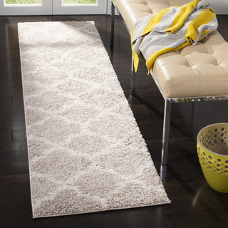 Safavieh New York Shag SG168F Light Grey/Ivory Area Rug Lifestyle Image Feature