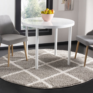 Safavieh New York Shag SG169C Grey/Ivory Area Rug Lifestyle Image