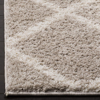 Safavieh New York Shag SG169F Light Grey/Ivory Area Rug Detail Image