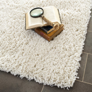 Safavieh Shag Classic Ultra White Area Rug 