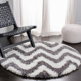 Safavieh Shag Chevron Ivory/Grey Area Rug Room Scene