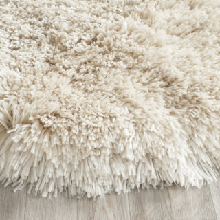 Safavieh Arctic Shag Light Beige Area Rug Detail