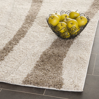 Safavieh Shag SG451 Cream/Dark Brown Area Rug  Feature