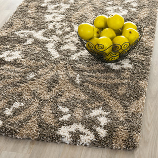 Safavieh Shag SG457 Smoke/Beige Area Rug  Feature