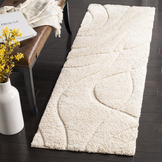 Safavieh Shag SG471 Creme/Creme Area Rug  Feature