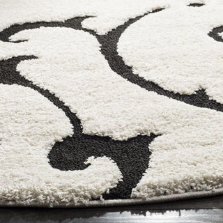 Safavieh Shag SG476 Ivory/Black Area Rug Detail Image