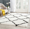 Safavieh Belize Shag SGB489B Ivory/Charcoal Area Rug  Feature