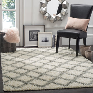 Safavieh Dallas Shag SGD258F Ivory/Grey Area Rug  Feature