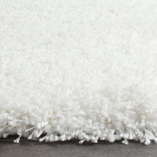 Safavieh Santa Monica Shag SGN725 White Area Rug 