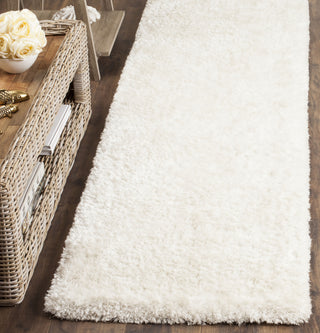 Safavieh Toronto Shag 711 White Area Rug Room Scene Feature