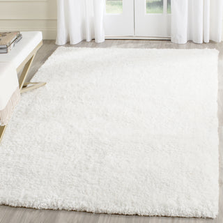 Safavieh Toronto Shag 711 White Area Rug Room Scene