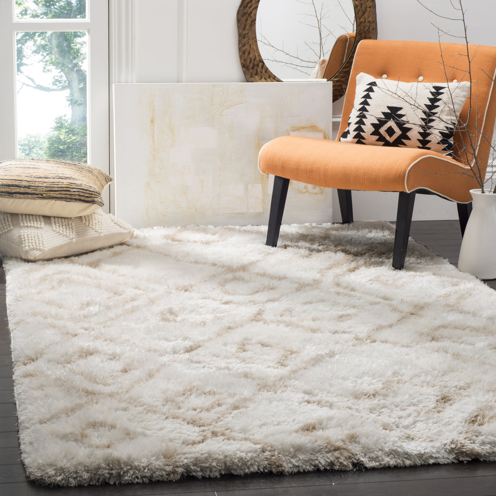 Safavieh Toronto Shag 727 Ivory/Beige Area Rug Room Scene Feature