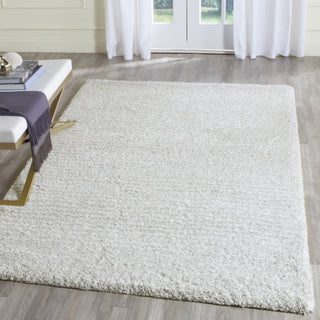 Safavieh Sgu-Ultimate Shag Ultimate 211 Silver/Ivory Area Rug Room Scene