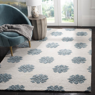 Safavieh Soho Soh213 Ivory/Light Blue Area Rug Room Scene Feature