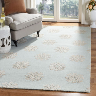 Safavieh Soho Soh213 Light Blue/Beige Area Rug Room Scene Feature