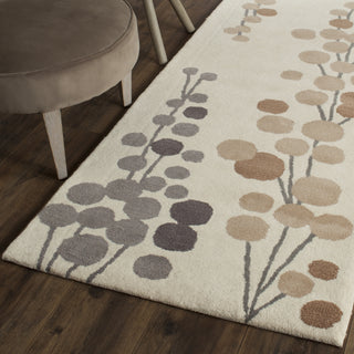 Safavieh Soho 338 Beige/Grey Area Rug Room Scene