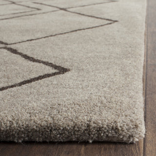 Safavieh Soho 340 Light Grey/Dark Grey Area Rug Detail