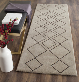 Safavieh Soho 340 Light Grey/Dark Grey Area Rug Room Scene