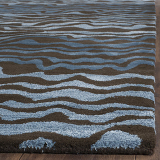 Safavieh Soho Soh417 Blue/Brown Area Rug Detail