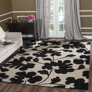 Safavieh Soho Soh419 Beige/Black Area Rug Room Scene Feature