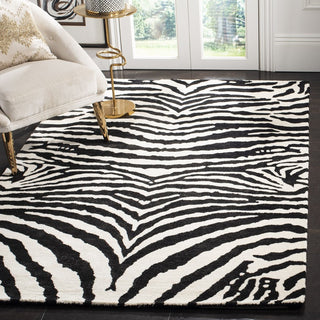 Safavieh Soho Soh434 White/Black Area Rug Room Scene Feature