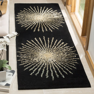 Safavieh Soho 655 Black/Beige Area Rug Room Scene