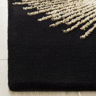 Safavieh Soho 655 Black/Beige Area Rug Detail