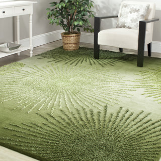 Safavieh Soho Soh712 Green/Multi Area Rug Room Scene