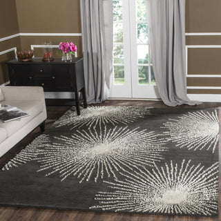 Safavieh Soho Soh712 Charcoal/Ivory Area Rug Room Scene Feature