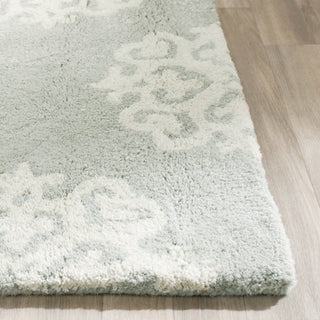 Safavieh Soho 724 Grey/Ivory Area Rug Detail