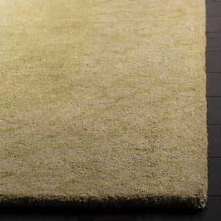 Safavieh Soho Soh739 Green/Light Green Area Rug Detail