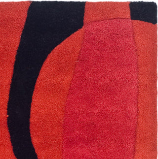 Safavieh Soho Soh755 Black/Red Area Rug 