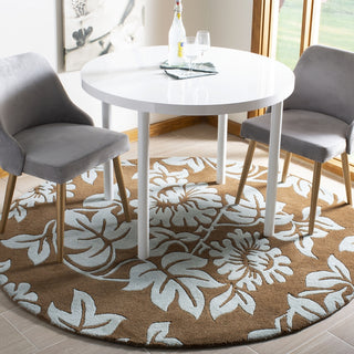 Safavieh Soho Soh770 Light Brown/Blue Area Rug Room Scene