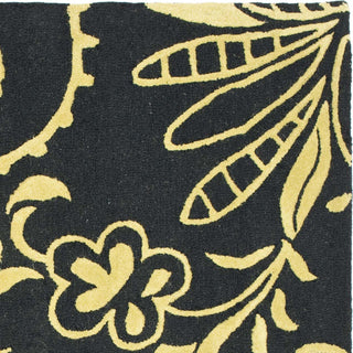 Safavieh Soho Soh832 Black/Green Area Rug 