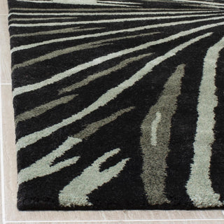 Safavieh Soho Soh845 Black/Multi Area Rug Detail